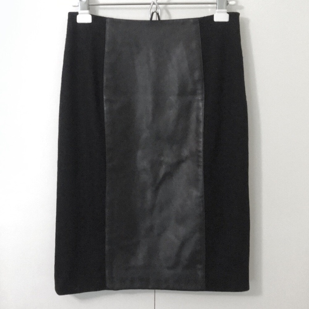 ⭐️ HP 7/5/19⭐️ Kay Unger black pencil skirt